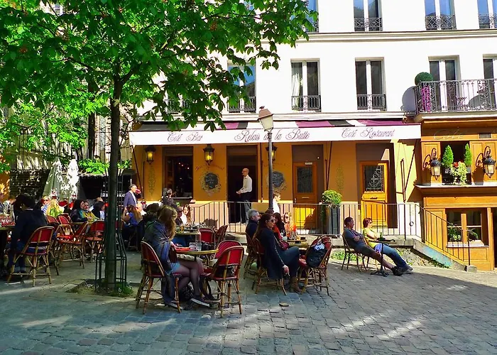 Abbesses Montmartre Apartment Parigi